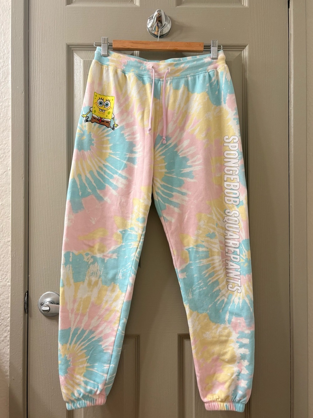 Junior’s Spongebob Sweatpants - Size Medium! 😄 (Fits like a Women’s Small!)